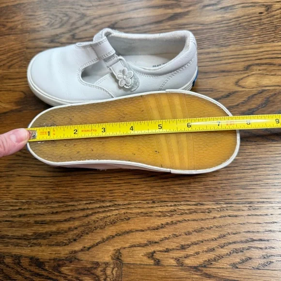 Keds Kids Daphne White Leather T-Strap Sneakers with Velcro Closure Size 11 - Picture 10 of 11